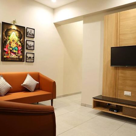 'Sumadhu Homes 301 ' โกลฮาปูร์ ภายนอก รูปภาพ