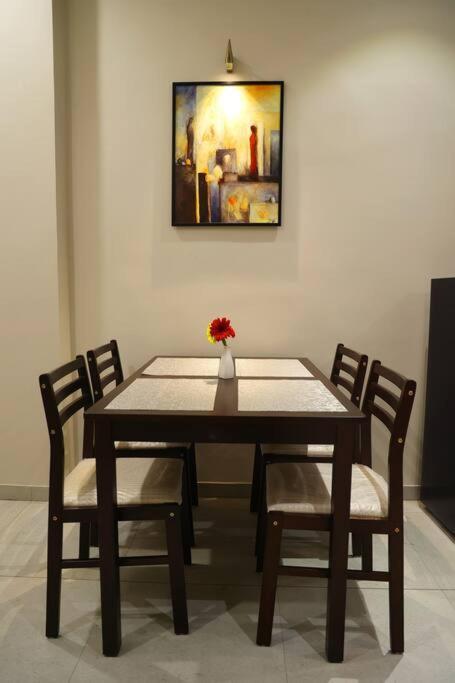 'Sumadhu Homes 301 ' โกลฮาปูร์ ภายนอก รูปภาพ